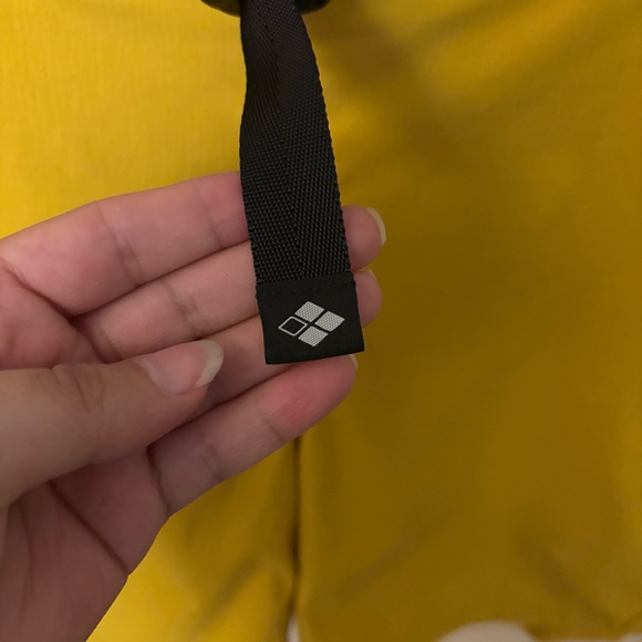 MONTBELL Womens Canyon Shorts Yellow Size Medium Hiking Outdoor Active Granola - Picture 3 of 7